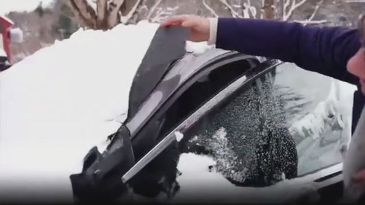 All-weather heavy-duty reversible car windshield protector from snow, ice and heat